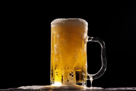 19-20 August - Lyme Regis Beer Festival. Photo by Engin Akyurt on Unsplash
