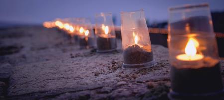 28 August – Candles on the Cobb | Lyme Regis Town Council