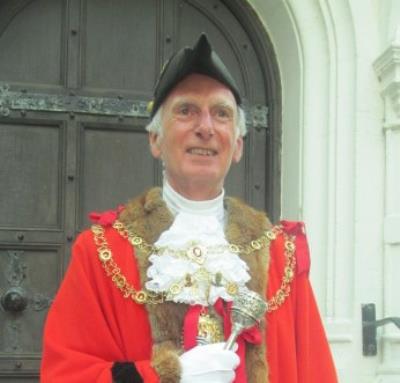 COVID-19: Mayor writes personal letter to Lyme Regis residents