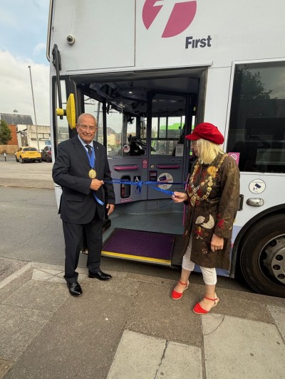 Almost 300 passengers board night-time bus service