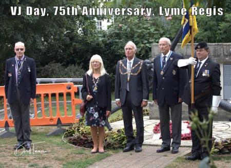 VJ Day 75th anniversary marked in Lyme Regis